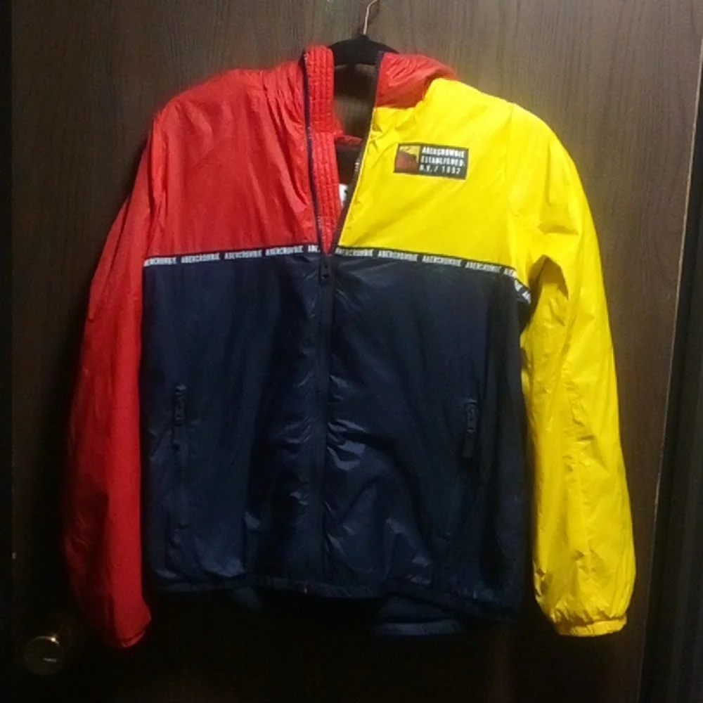 NWOT Abercrombie Kids 90s Inspired Fleece Lined Windbreaker